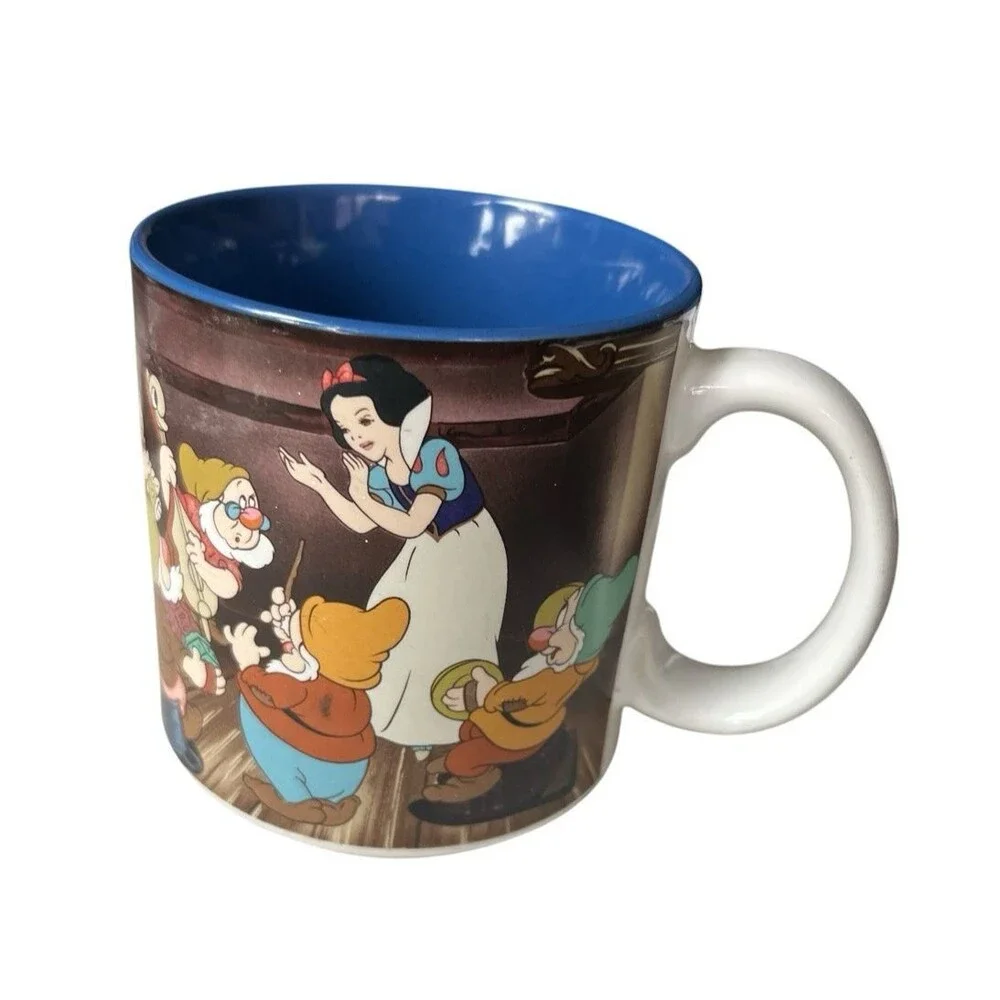 Vintage Walt Disney Coffee Mug Snow White and The Seven Dwarfs Made in Japan
